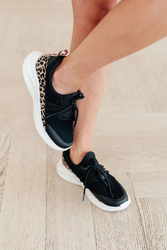 Easy to Spot Sneakers - Molliee Boutique