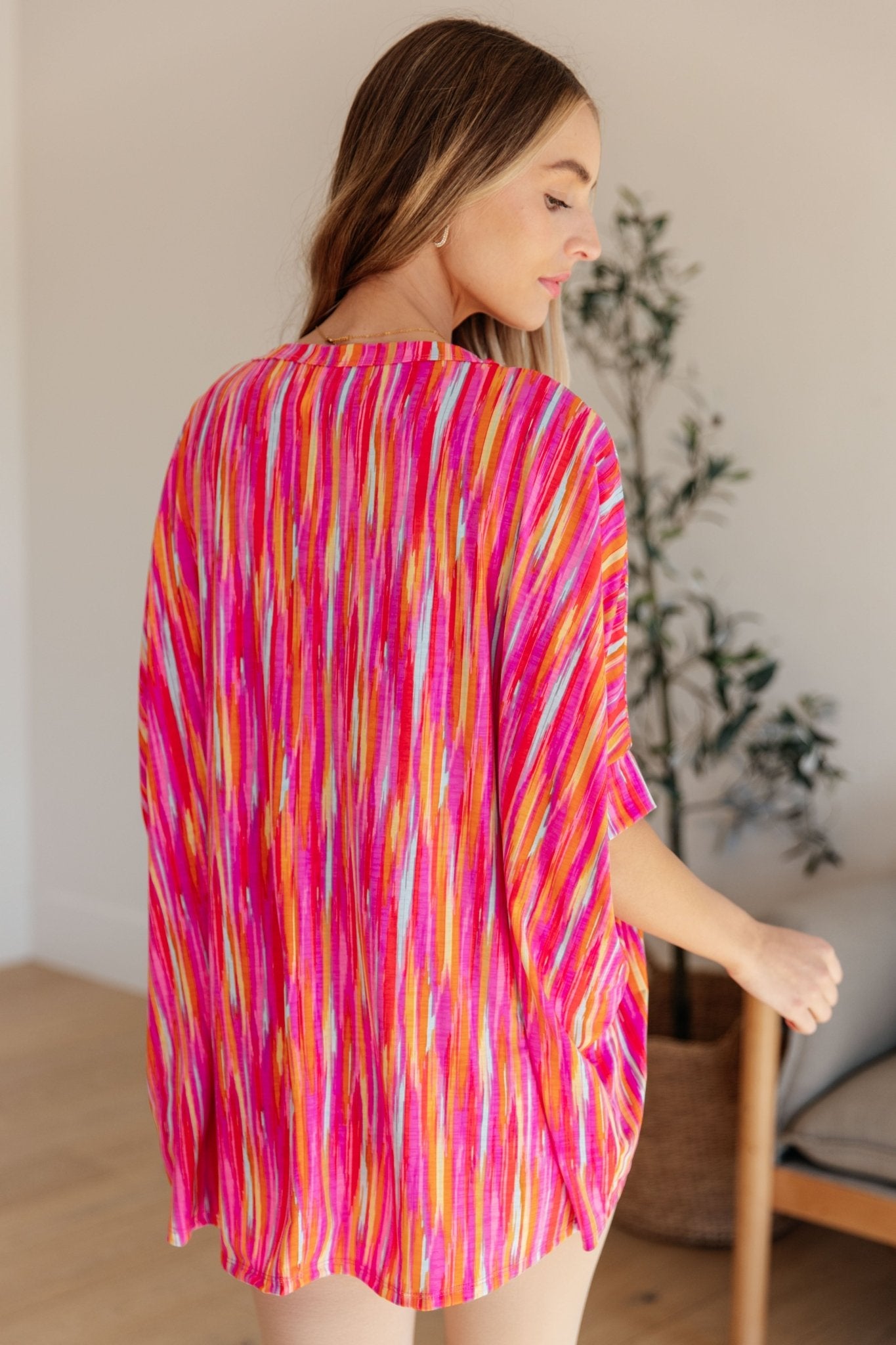 Essential Blouse in Magenta Kaleidoscope - Molliee Boutique