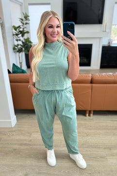 Limber Up Straight Leg Sweats in Olive - Molliee Boutique