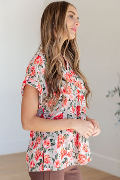 Lizzy Cap Sleeve Top in Coral and Beige Floral - Molliee Boutique