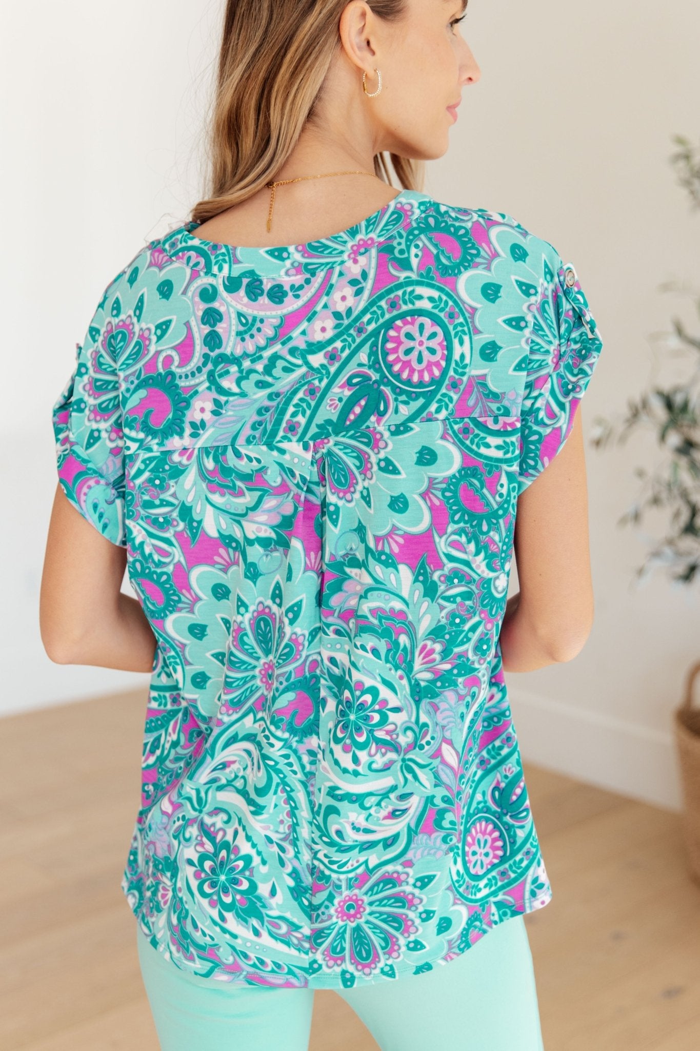 Lizzy Cap Sleeve Top in Magenta and Teal Paisley - Molliee Boutique