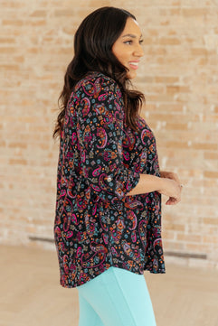 Lizzy Top in Black Paisley - Molliee Boutique