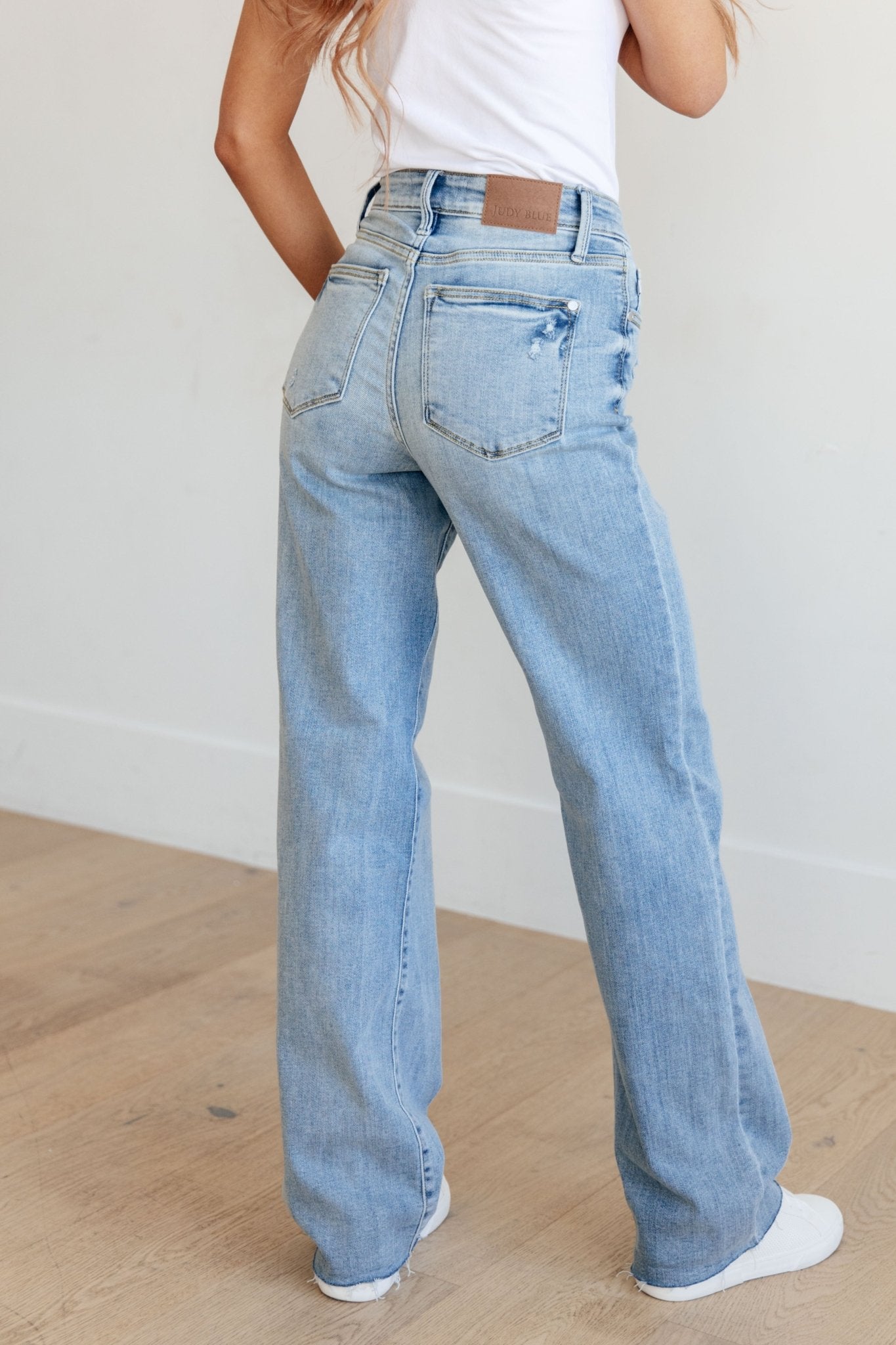 Mildred High Rise V Front Waistband Straight Jeans - Molliee Boutique