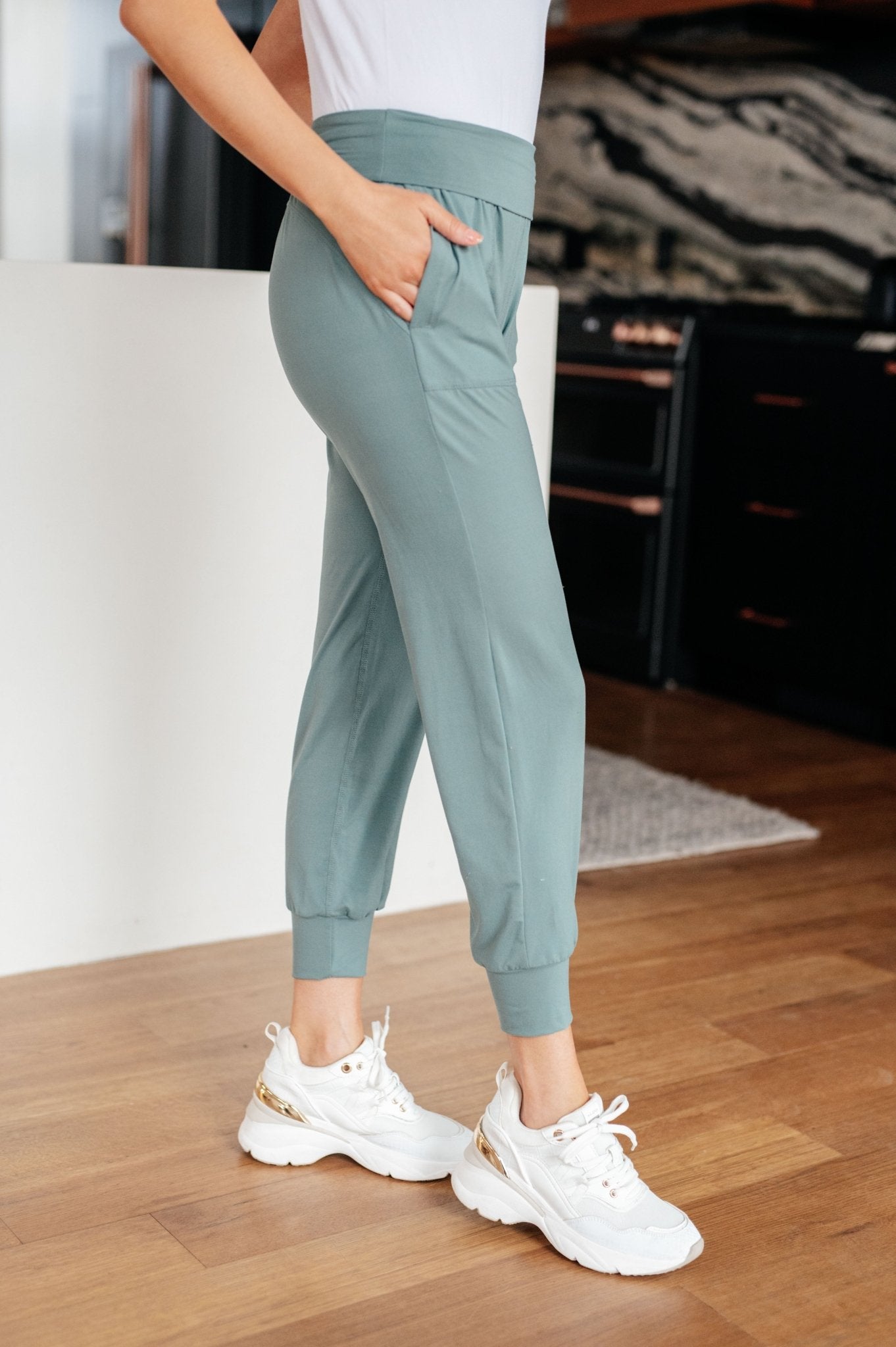 Always Accelerating Joggers in Tidewater Teal - Molliee Boutique