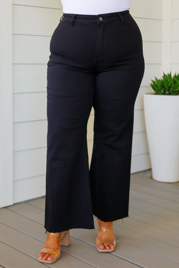 August High Rise Wide Leg Crop Jeans in Black - Molliee Boutique