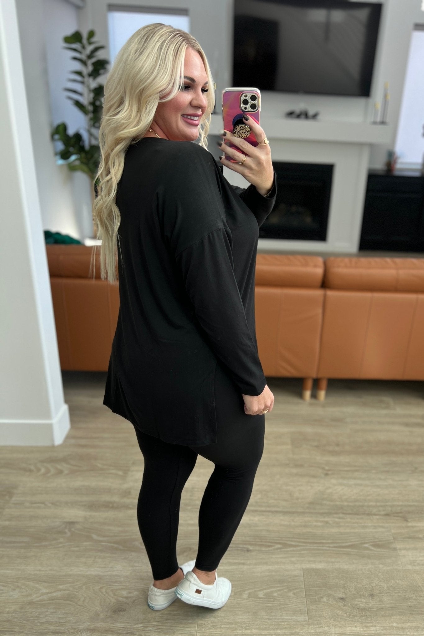 Buttery Soft V-Neck Long Sleeve Loungewear Set in Black - Molliee Boutique