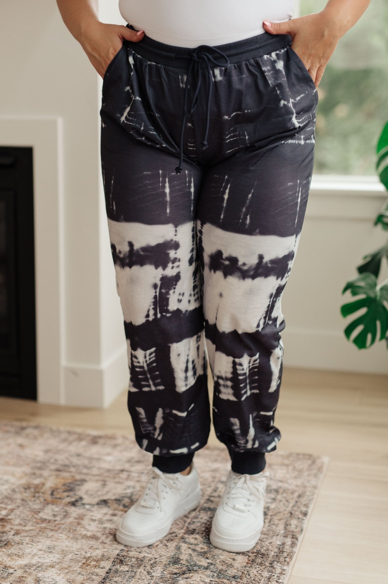 Can't Tie Me Down Joggers - Molliee Boutique