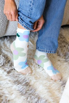 Cream Floral Ankle Socks - Molliee Boutique