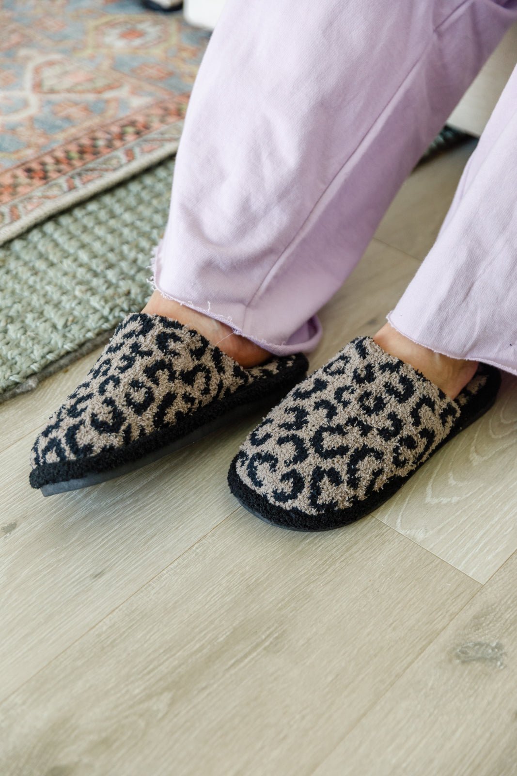 Fuzziest Feet Animal Print Slippers In Mocha - Molliee Boutique