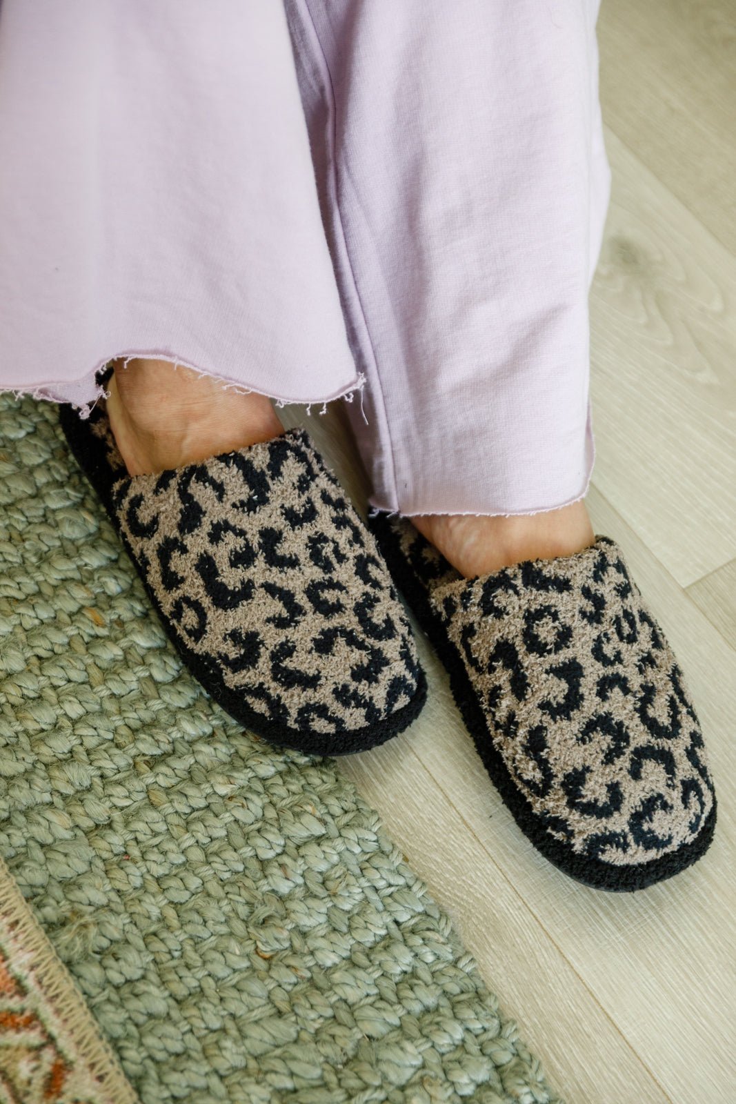 Fuzziest Feet Animal Print Slippers In Mocha - Molliee Boutique