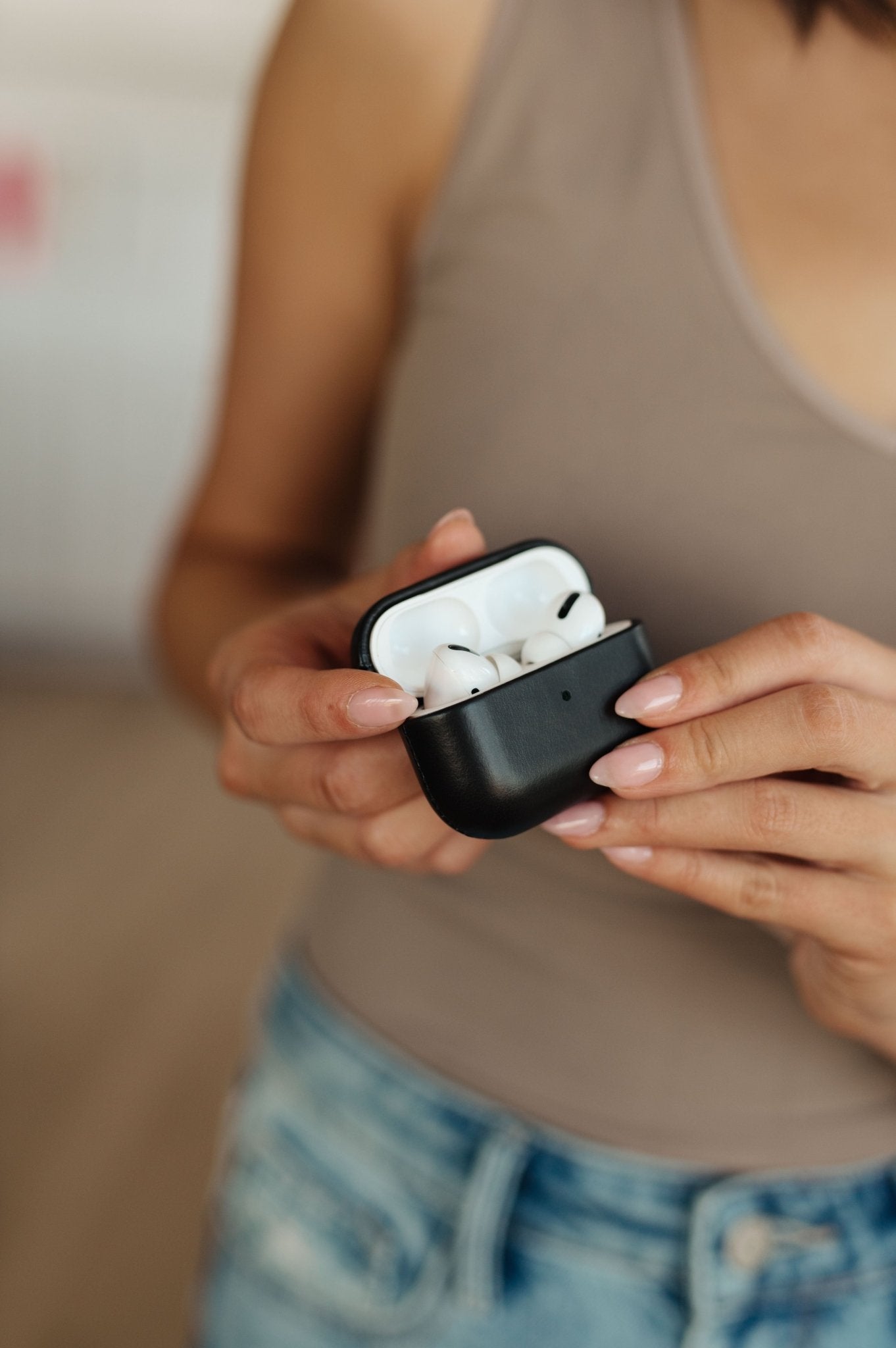 Genuine Leather Airpod Pro Protective Case in Black - Molliee Boutique