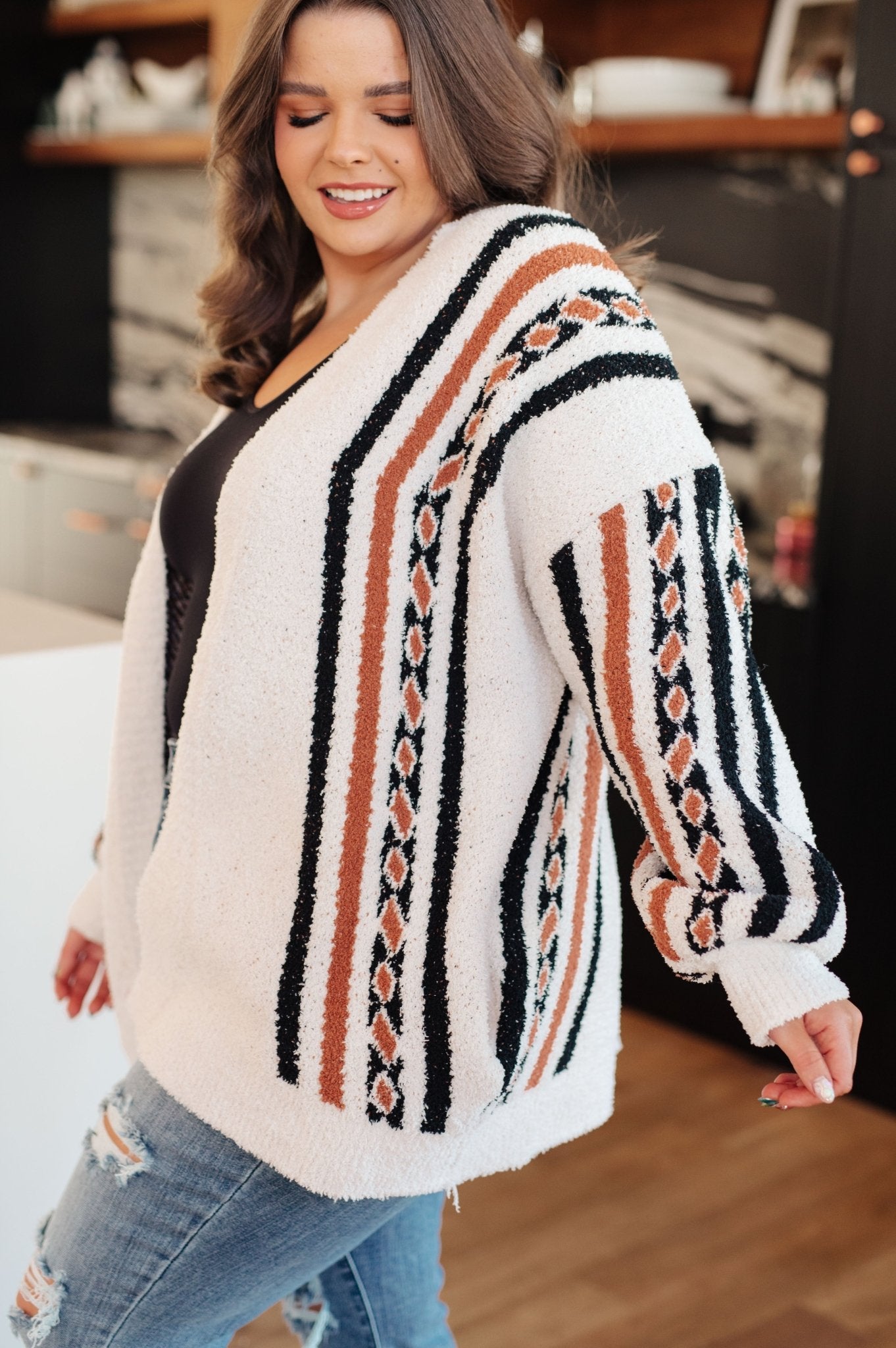 Holding On Aztec Print Cardigan - Molliee Boutique