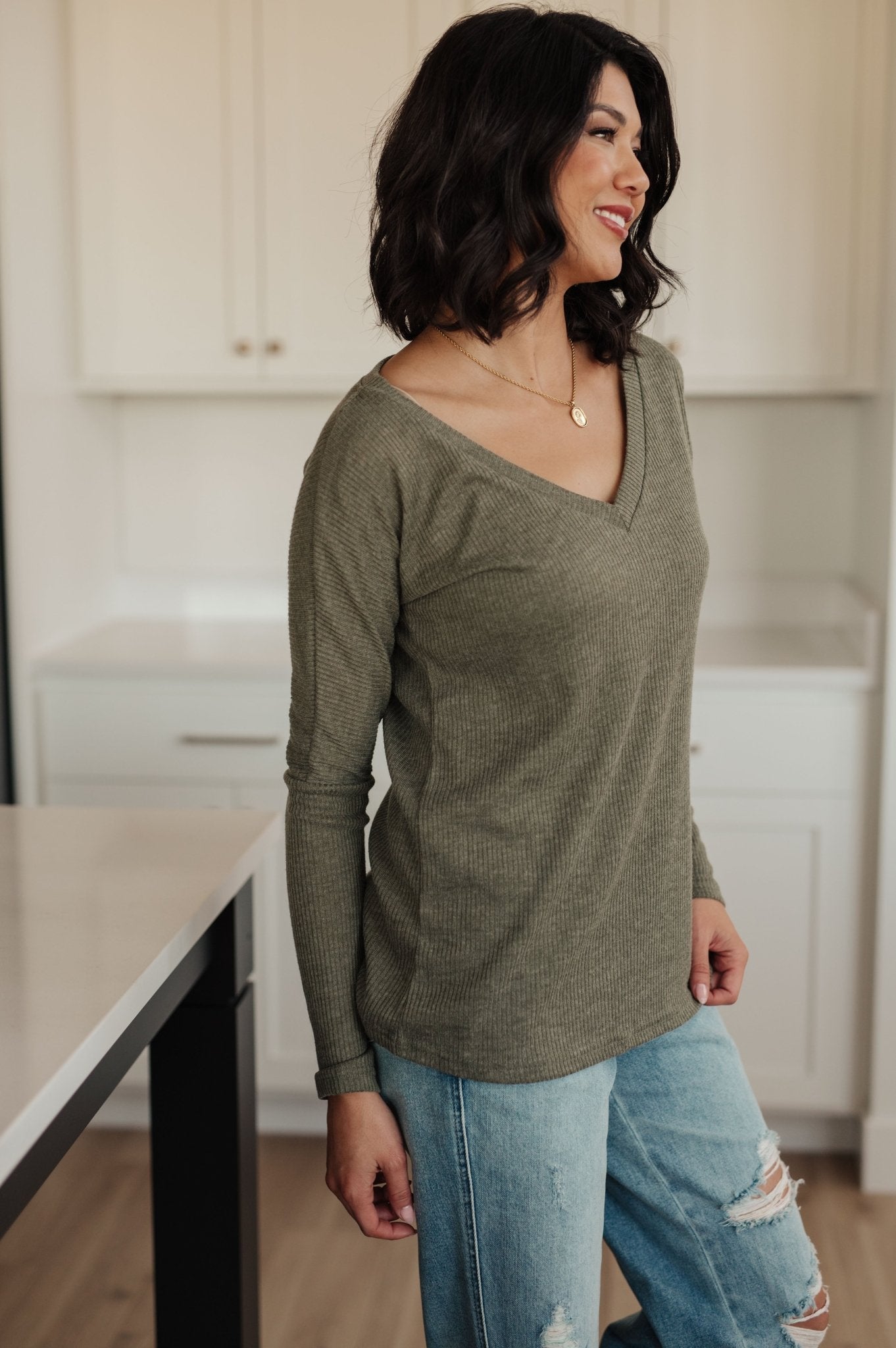 On a Roll Ribbed Knit V Neck Long Sleeve Top - Molliee Boutique