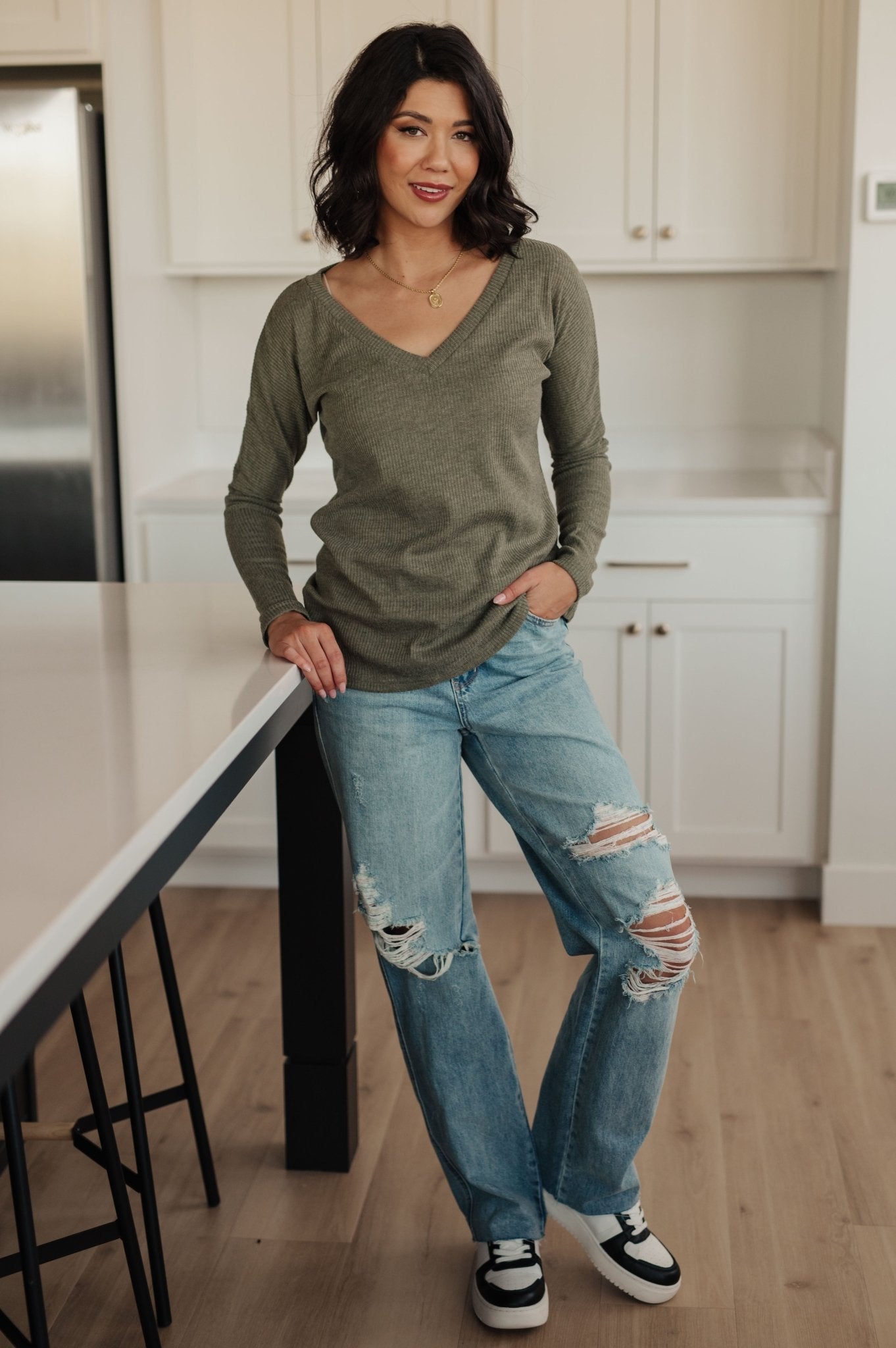 On a Roll Ribbed Knit V Neck Long Sleeve Top - Molliee Boutique