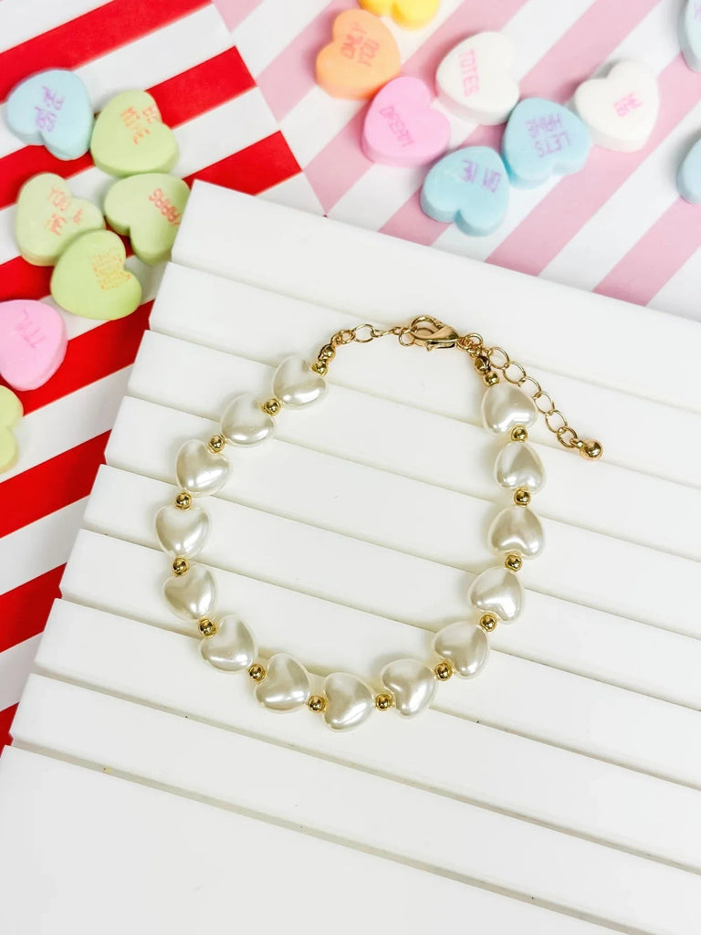 PREORDER: Pearl Heart Beaded Bracelet - Molliee Boutique