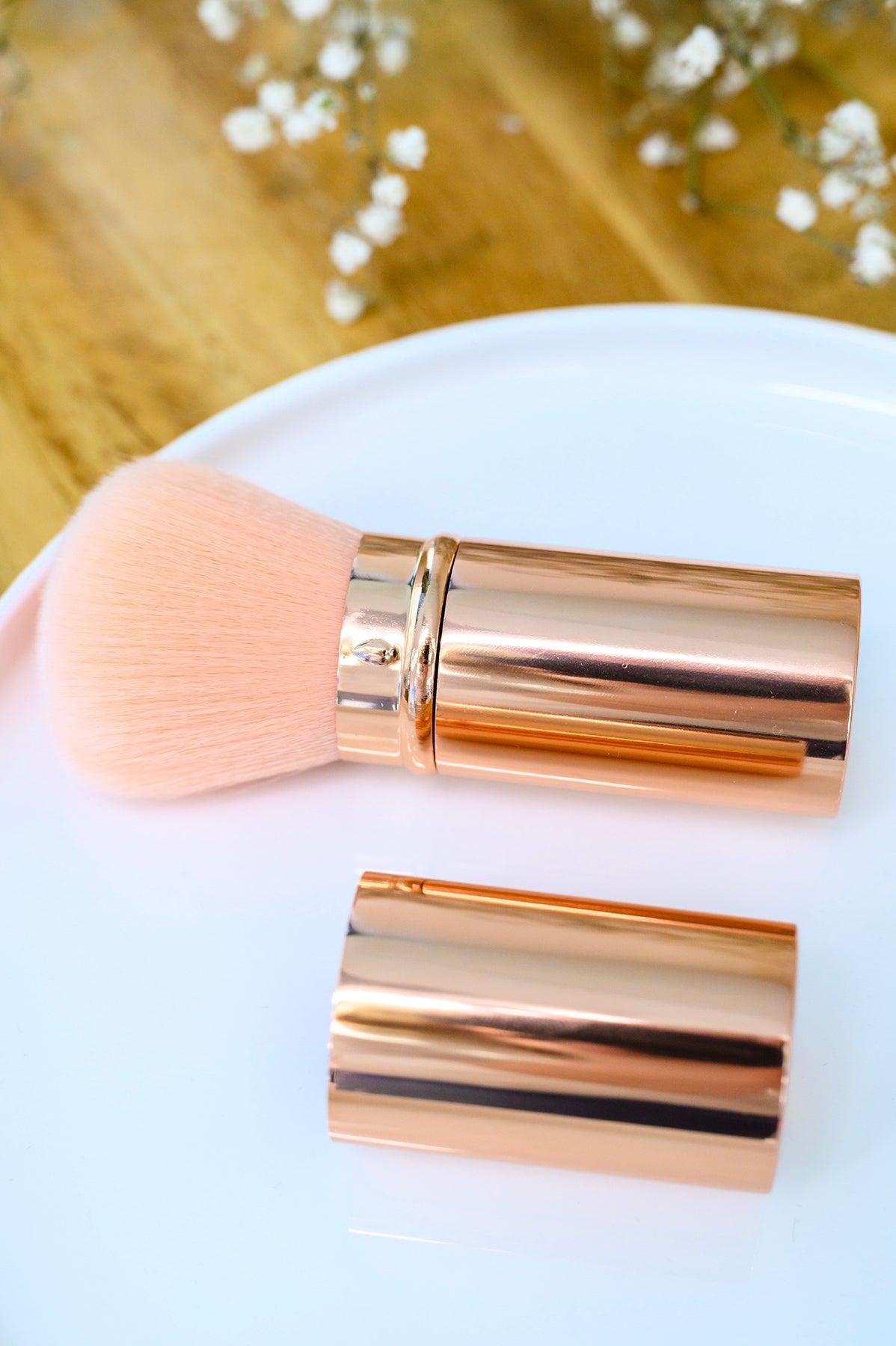 Telescopic Powder Brush - Molliee Boutique