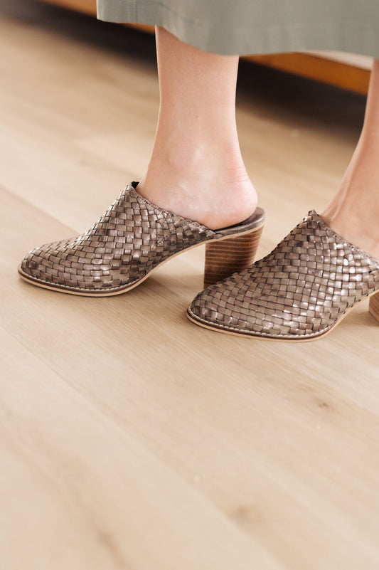 Walk With Me Woven Mules - Molliee Boutique